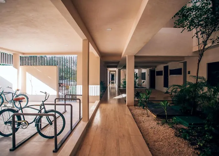 Modern Chic 1 Bedroom W/ Rooftop Infinity Pool Apartment