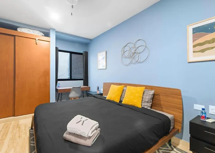 Modern Chic 1 Bedroom W/ Rooftop Infinity Pool Apartment *
