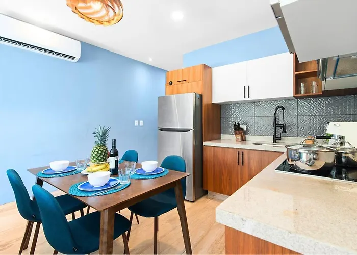 Modern Chic 1 Bedroom W/ Rooftop Infinity Pool